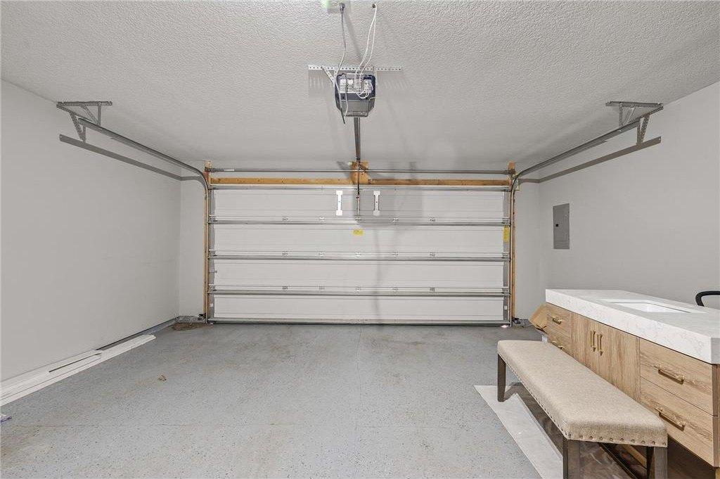 Butternut Ct, Maple Grove, MN 55311