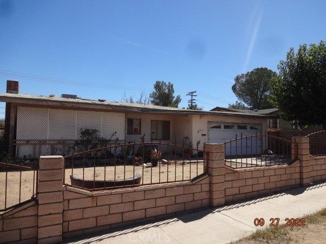 La Paz Dr, Victorville, CA 92395