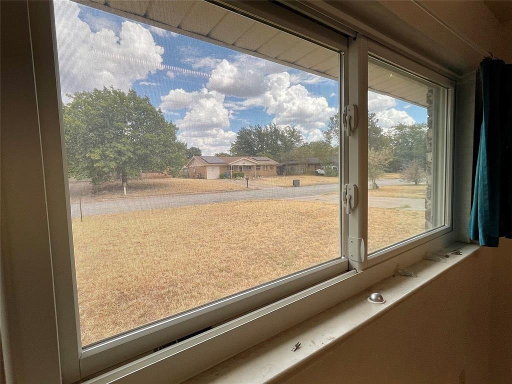 Bridle Ave, Fort Worth, TX 76108