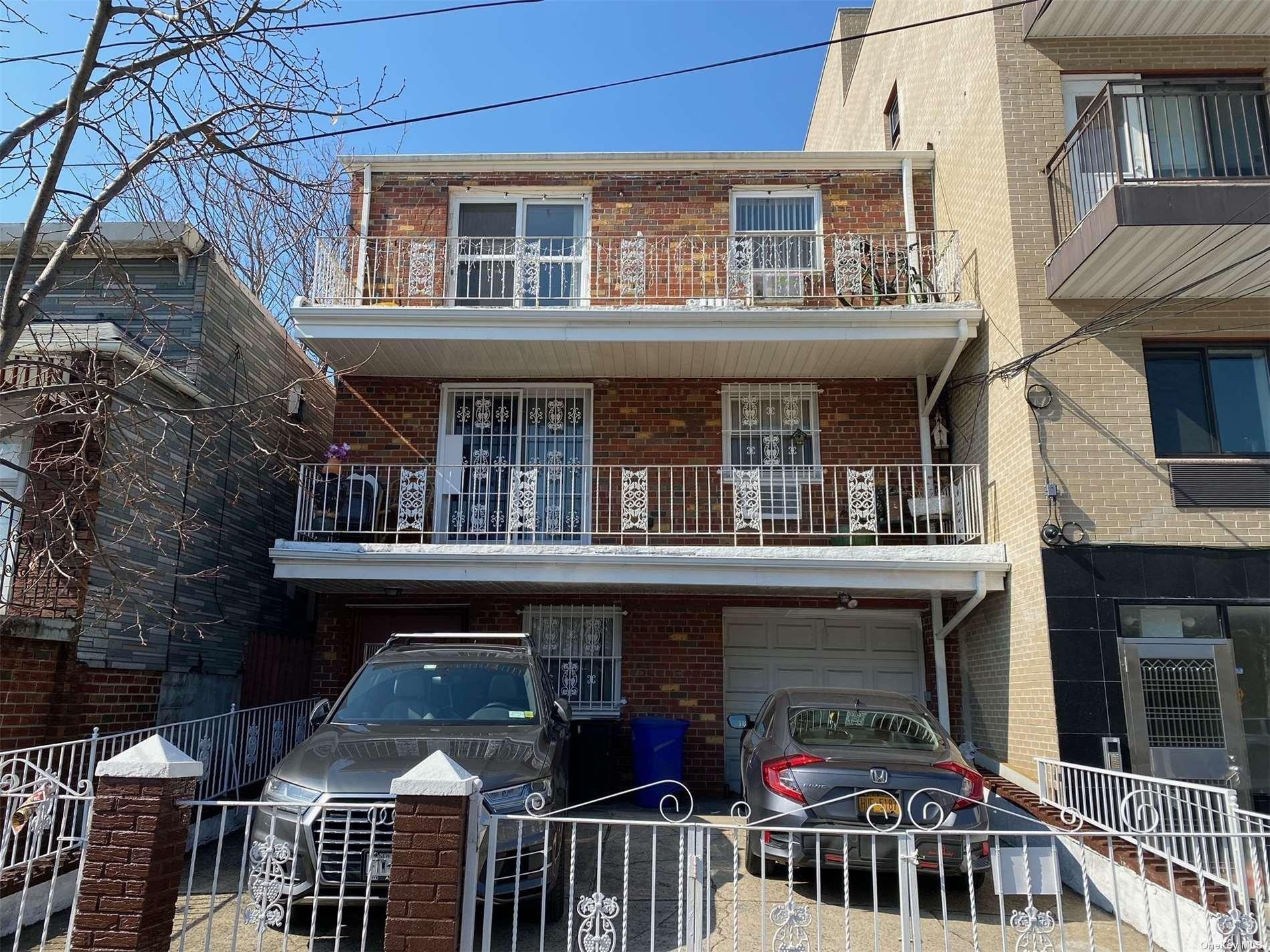 111th St, Corona, NY 11368