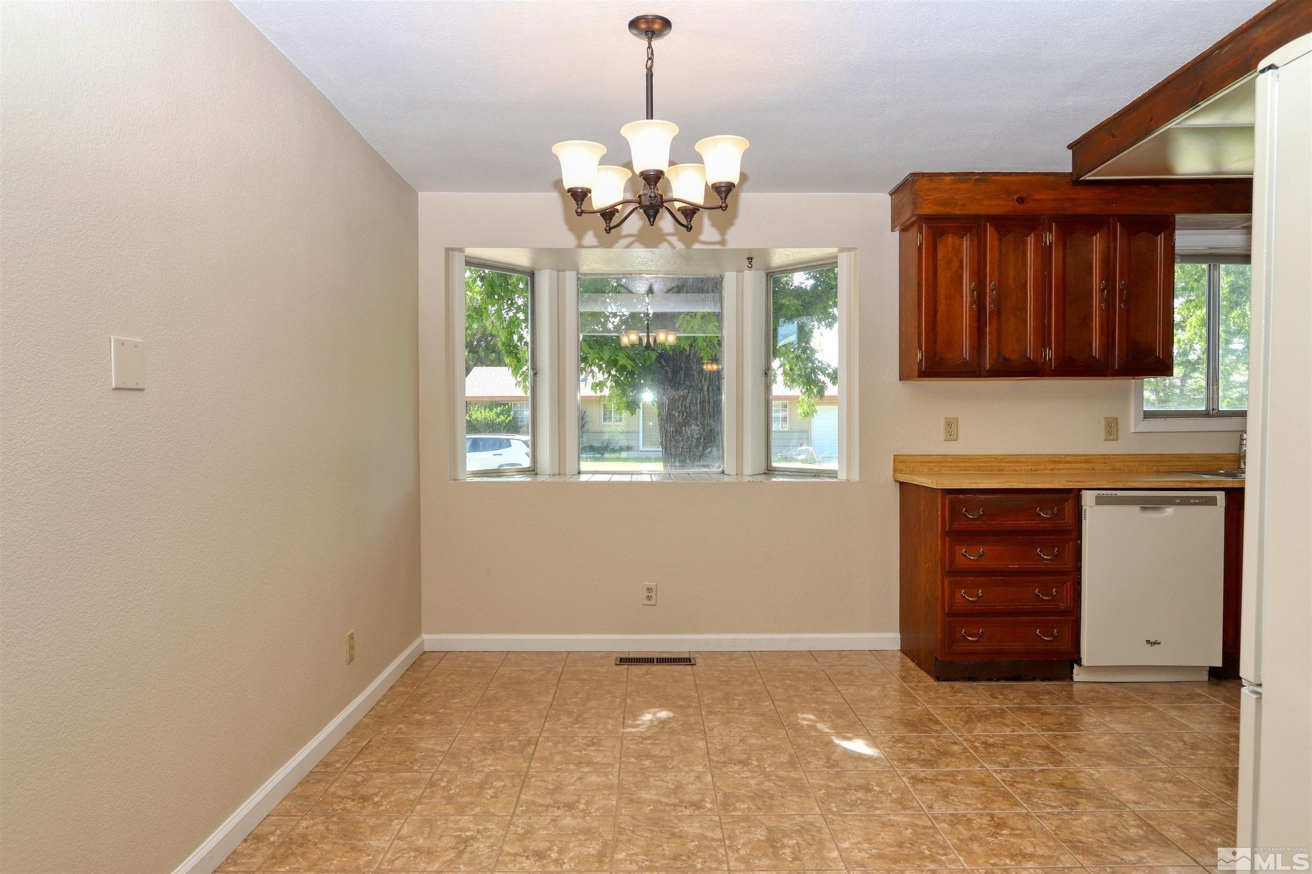 S Oregon St, Yerington, NV 89447