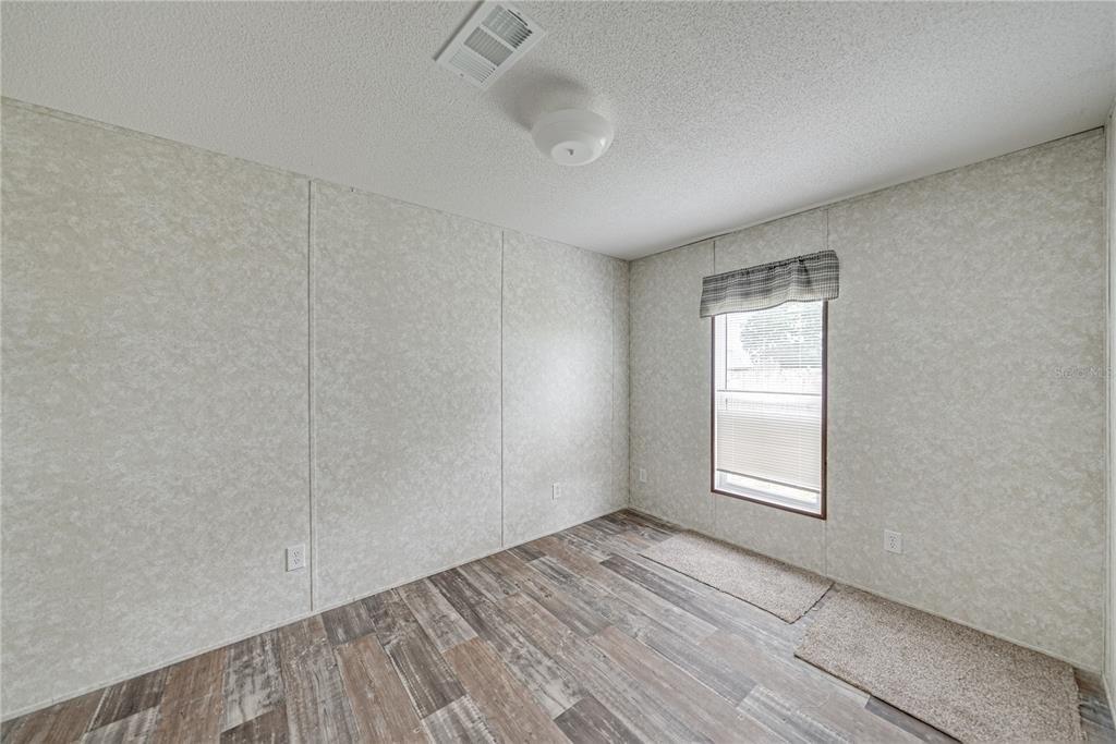 Lower Meadow Rd, Mulberry, FL 33860