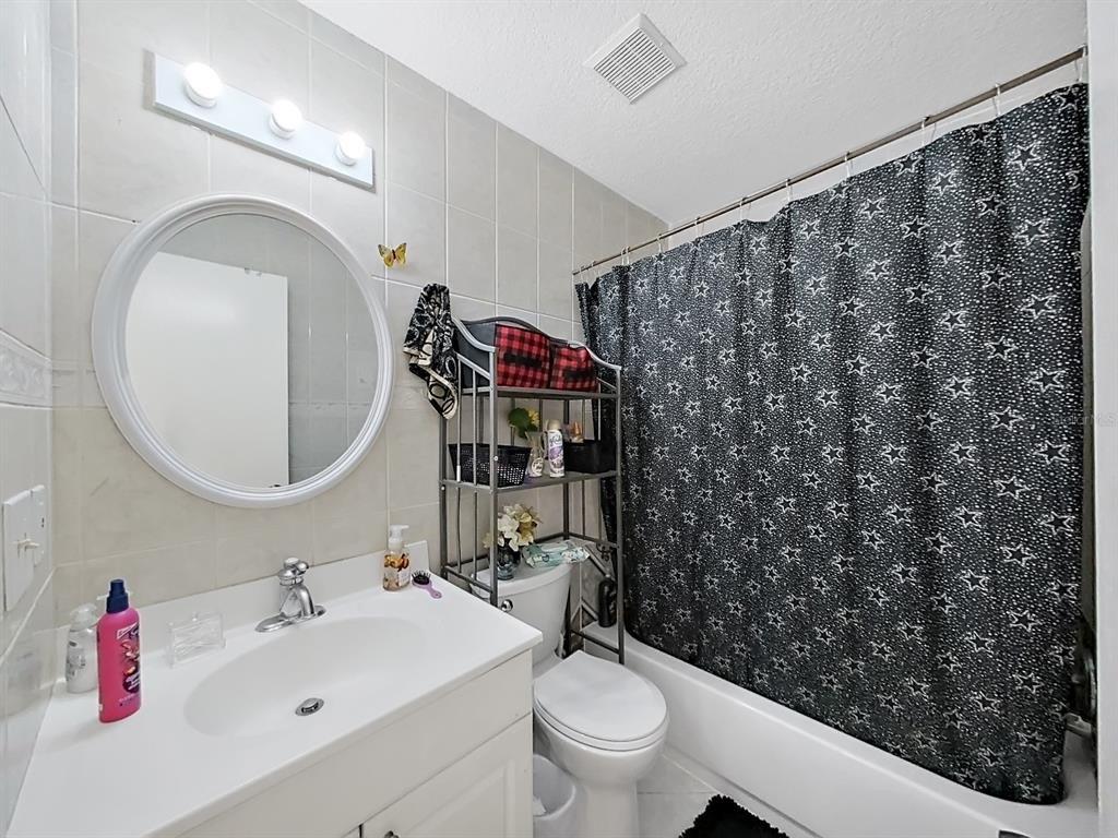 Longhill Dr N, Pinellas Park, FL 33782