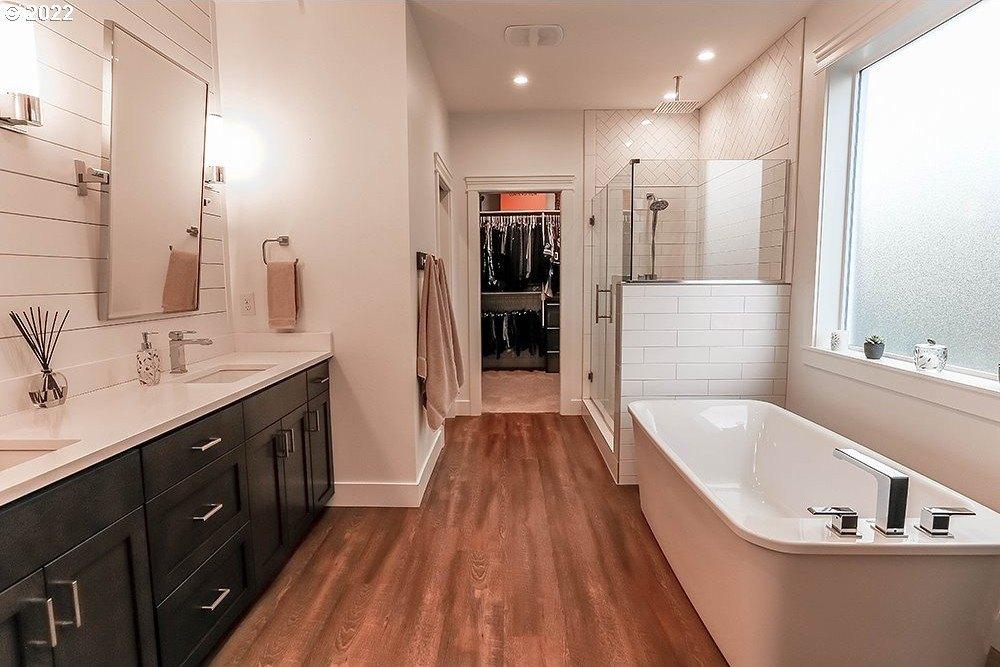 Ne 58th Ave, Vancouver, WA 98686