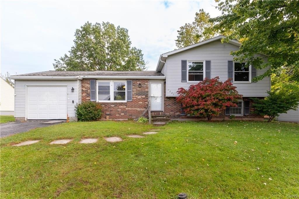 Winterhaven Dr, Liverpool, NY 13088