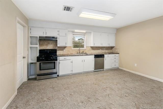 Ellis Dr, Westlake, LA 70669