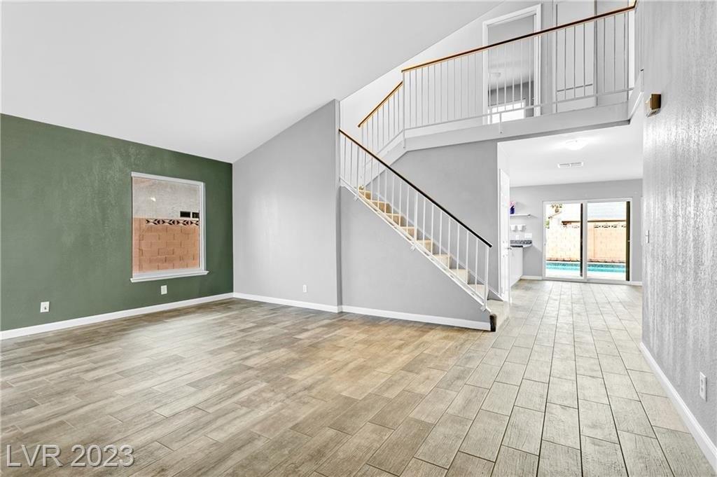 Meadow Lark Ln, Las Vegas, NV 89103