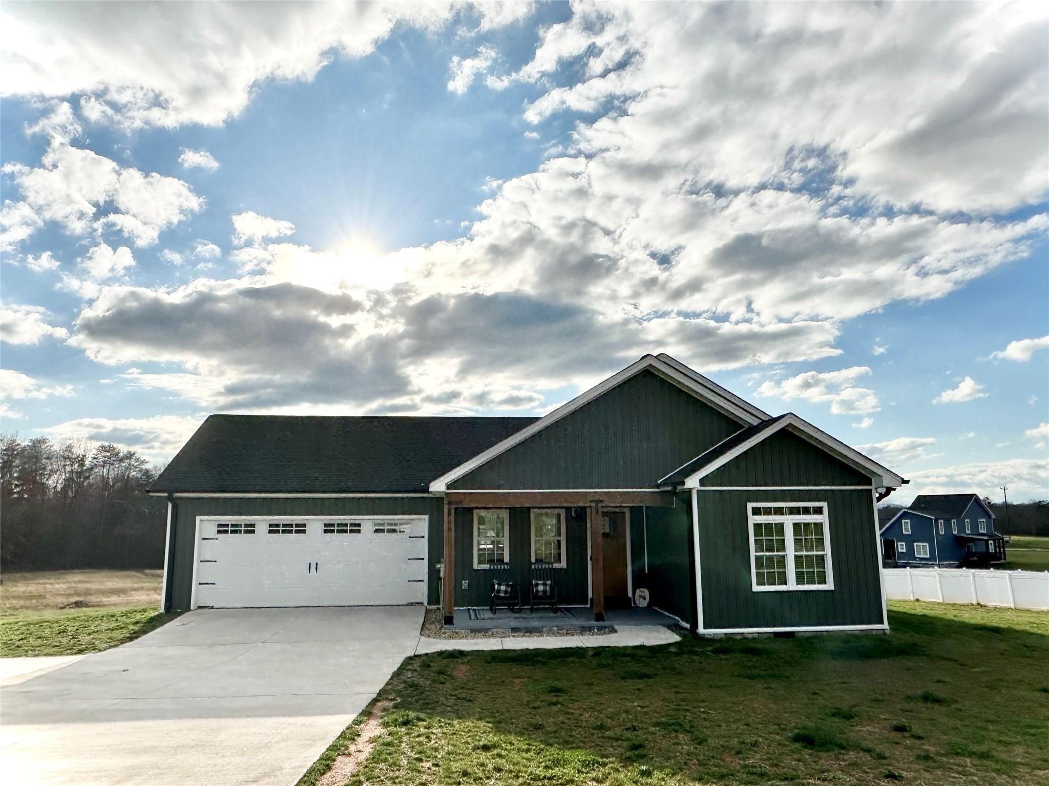 Pine Tree Rd, Taylorsville, NC 28681