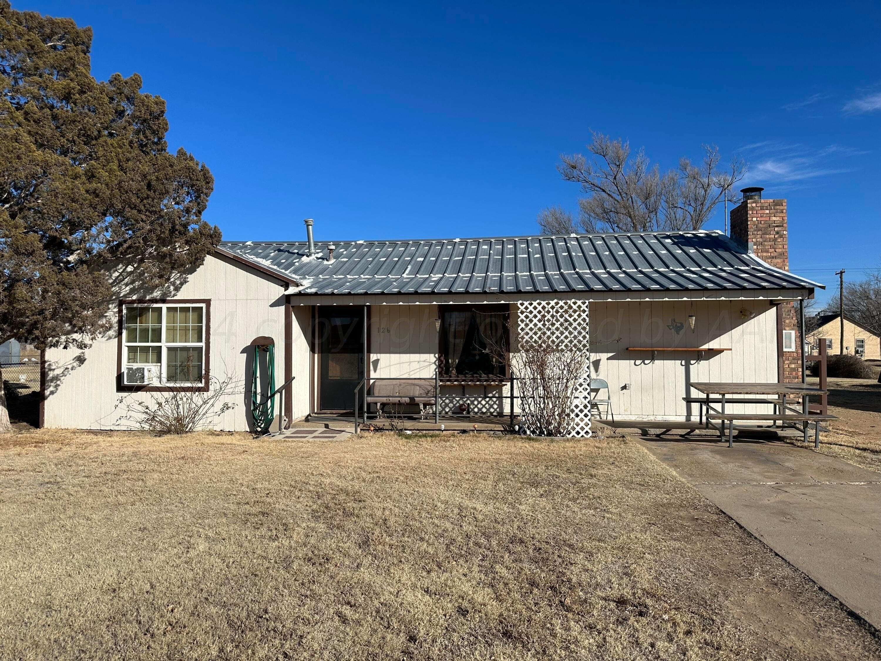 Avenue E, Hereford, TX 79045