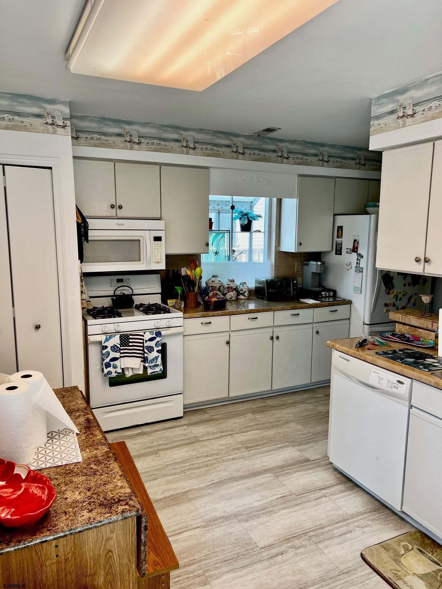 Berkshire Dr, Ventnor City, NJ 08406