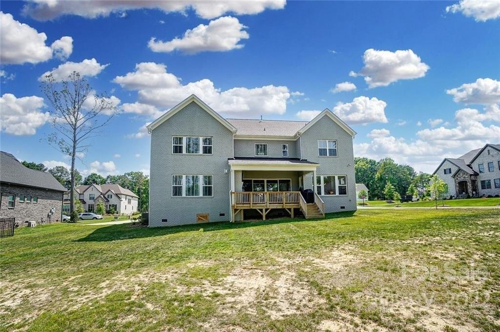 Grand Oak Dr, Waxhaw, NC 28173