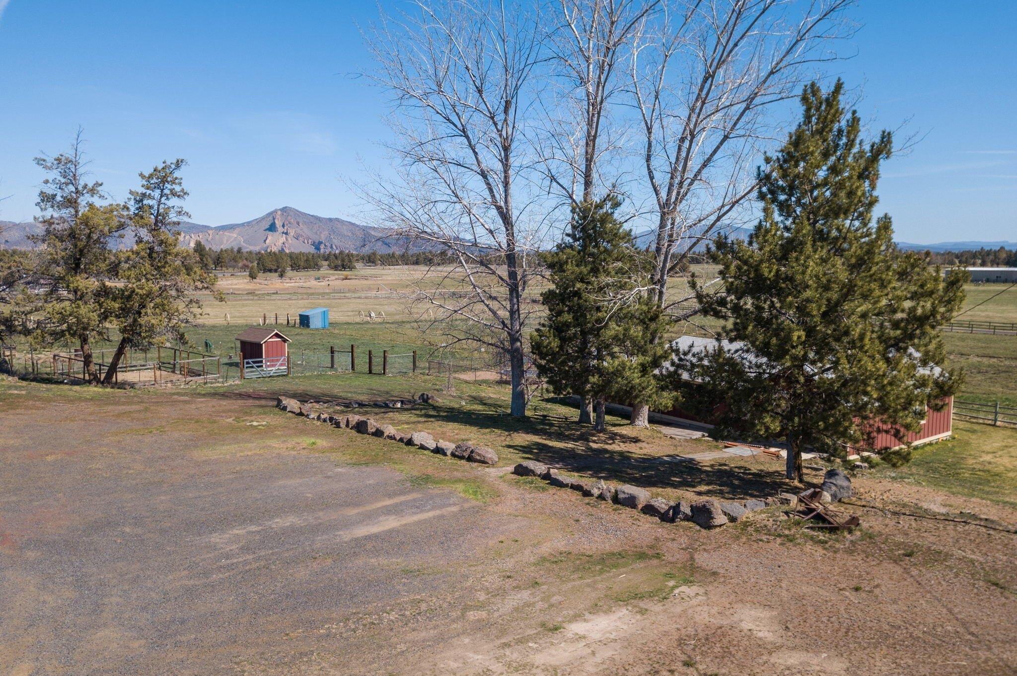 Ne Oneil Way, Redmond, OR 97756