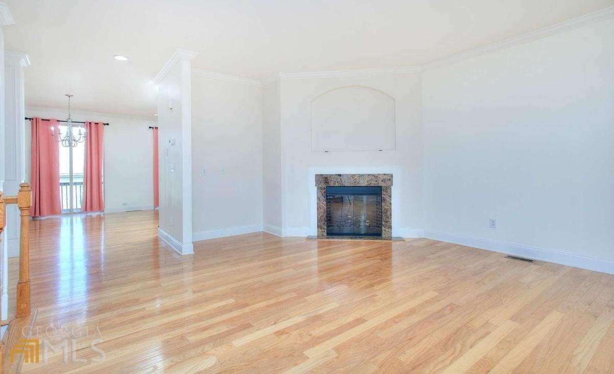 Hallwood Ln, Suwanee, GA 30024