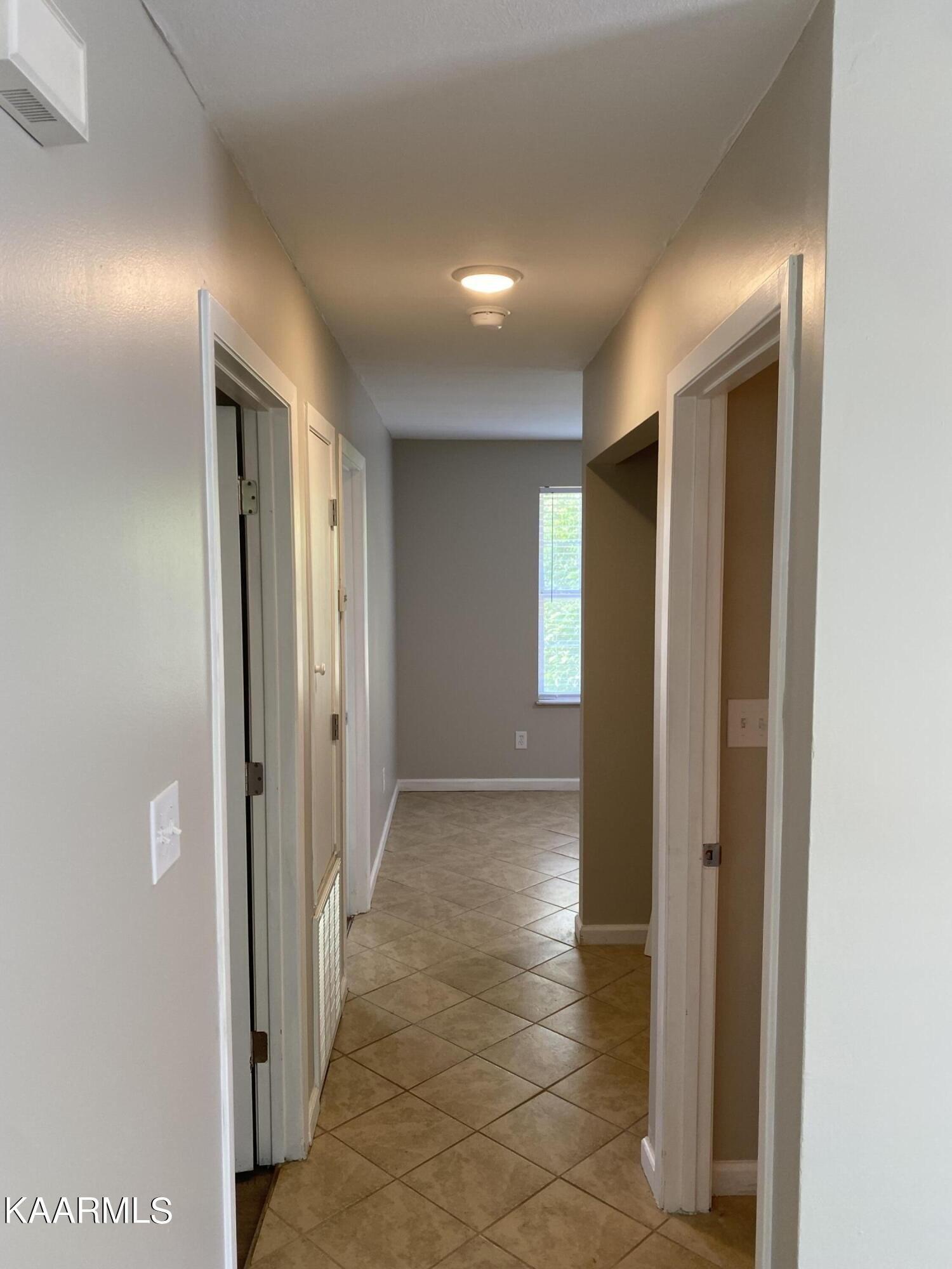 Belleaire Ave, Knoxville, TN 37921