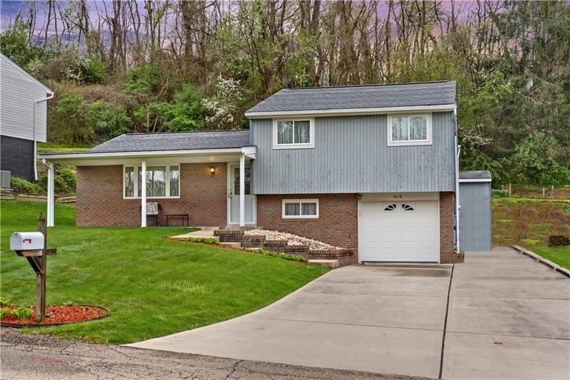 Chestershire Dr, Oakdale, PA 15071