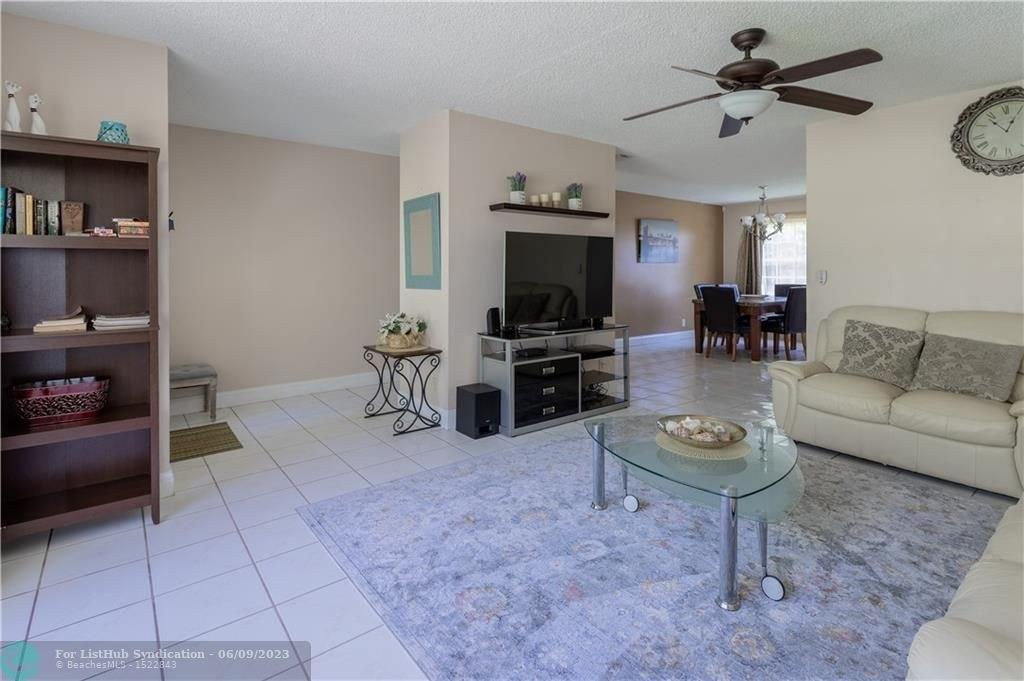 Waverly Dr, West Palm Beach, FL 33407