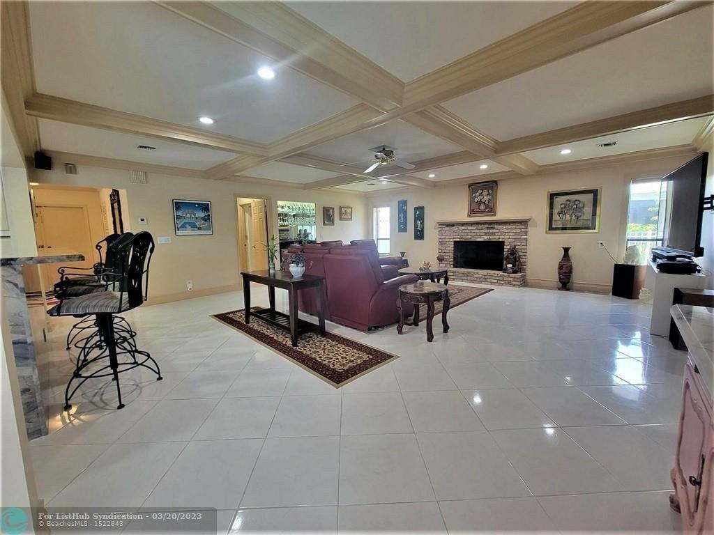 Deer Creek Trl, Deerfield Beach, FL 33442
