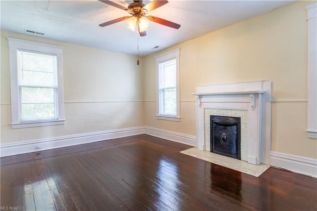 Latrobe St, Parkersburg, WV 26101