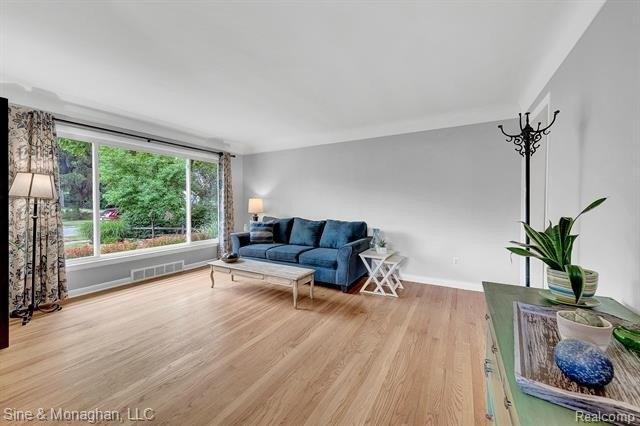 Galpin Ave, Royal Oak, MI 48073