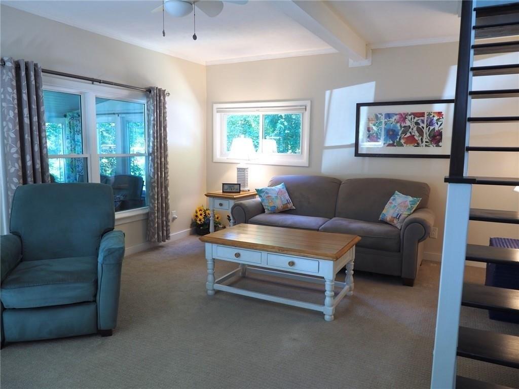 Bluebird Rd, Canandaigua, NY 14424
