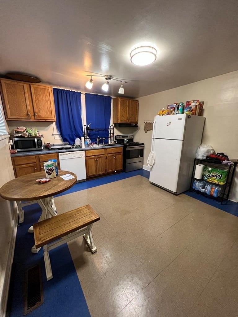 W 13th St, Hopkinsville, KY 42240