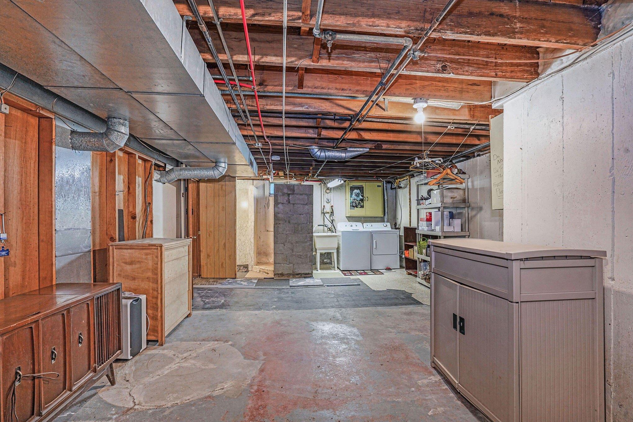 Widdicomb Ave Nw, Grand Rapids, MI 49504