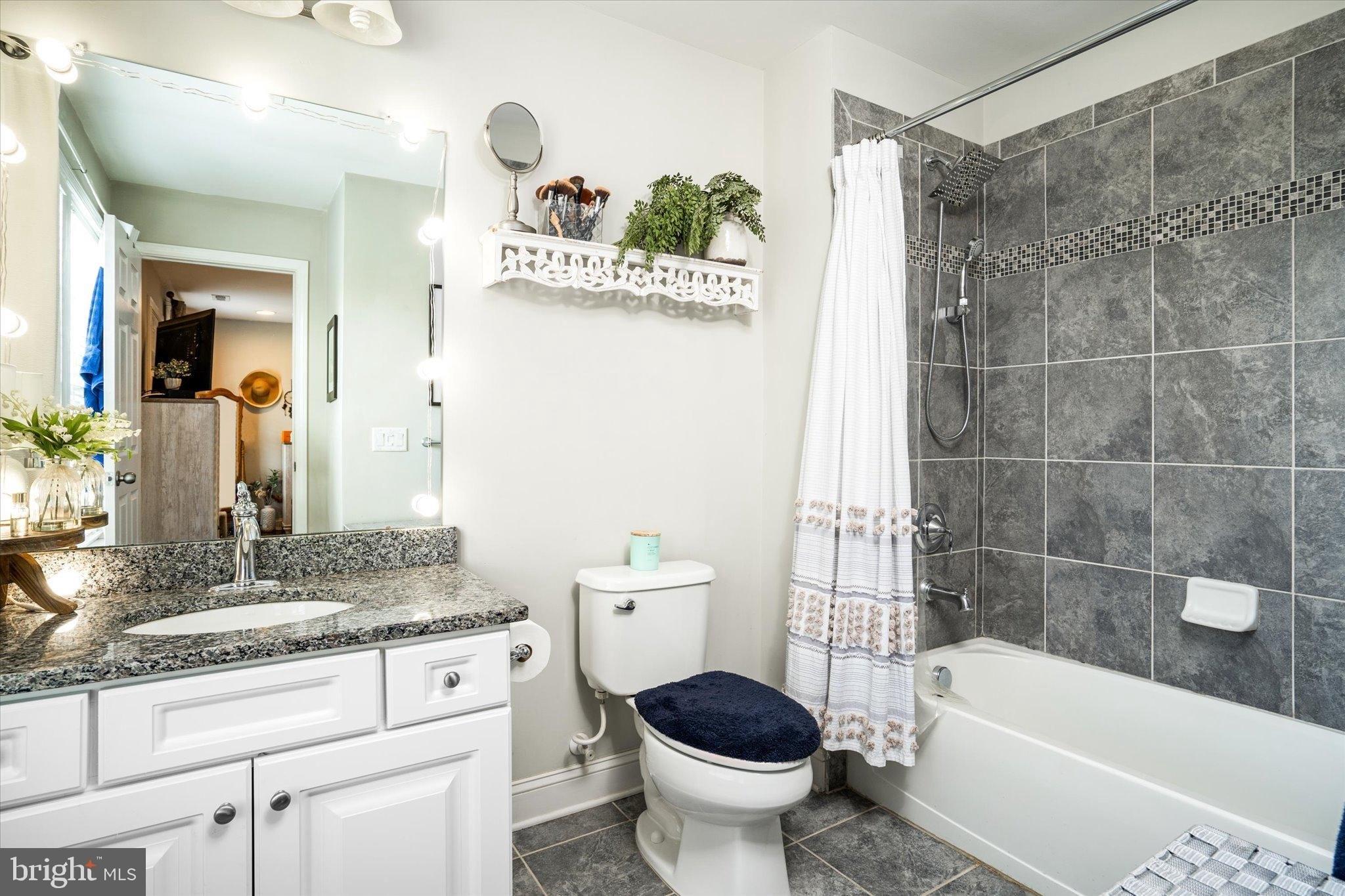 Borden Ln, Chesterfield, NJ 08515