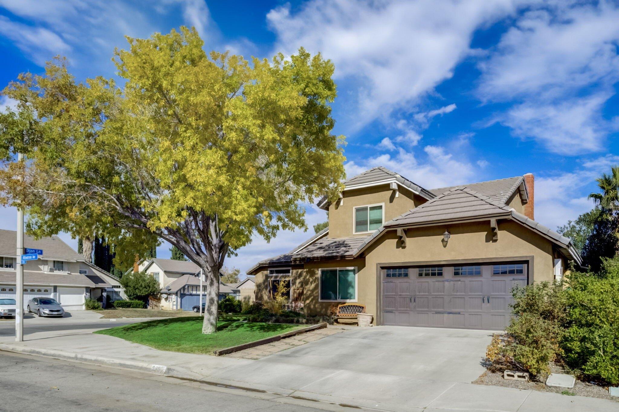 Willowbrook Ave, Palmdale, CA 93551
