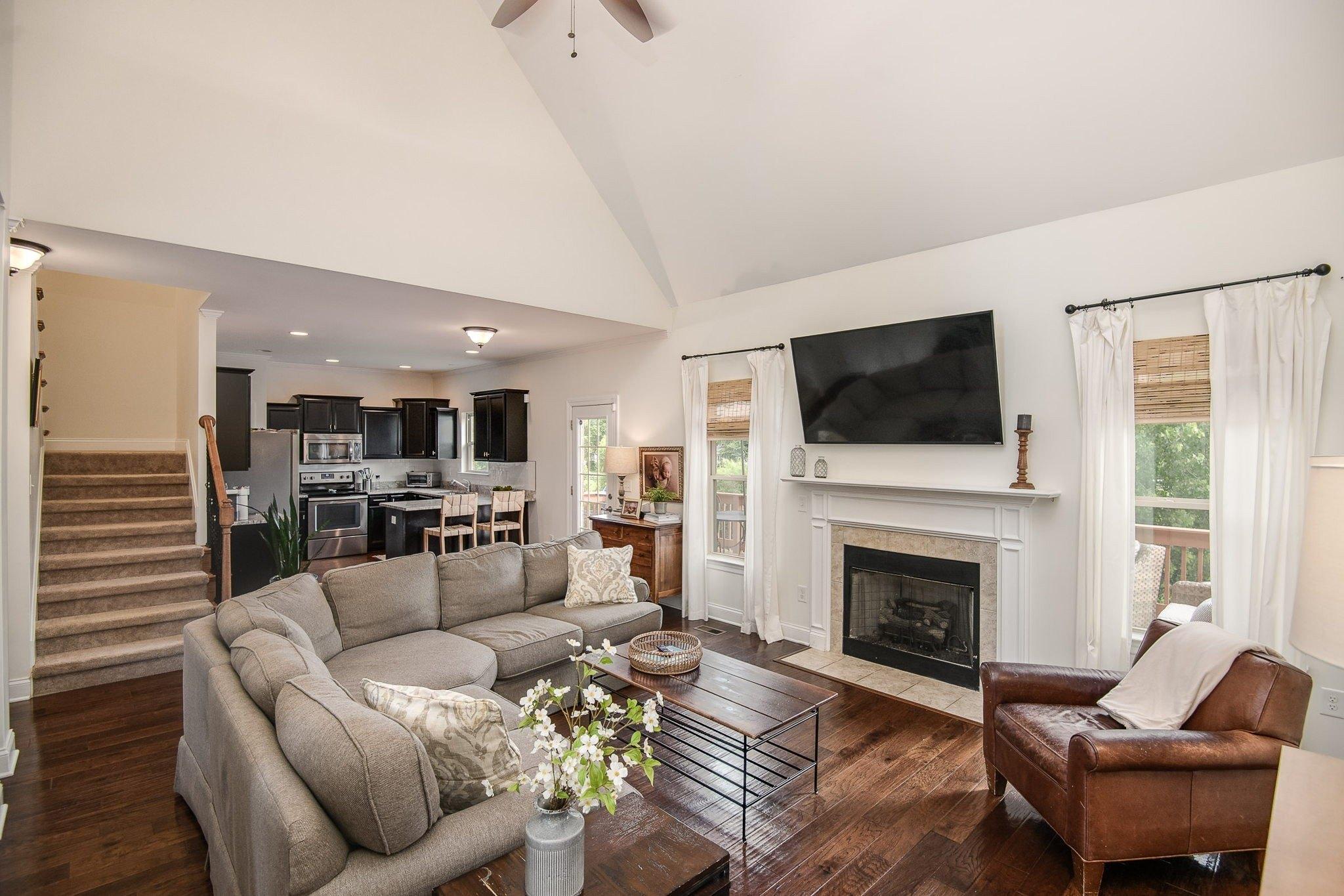 Hickory Pointe Dr, Lebanon, TN 37087