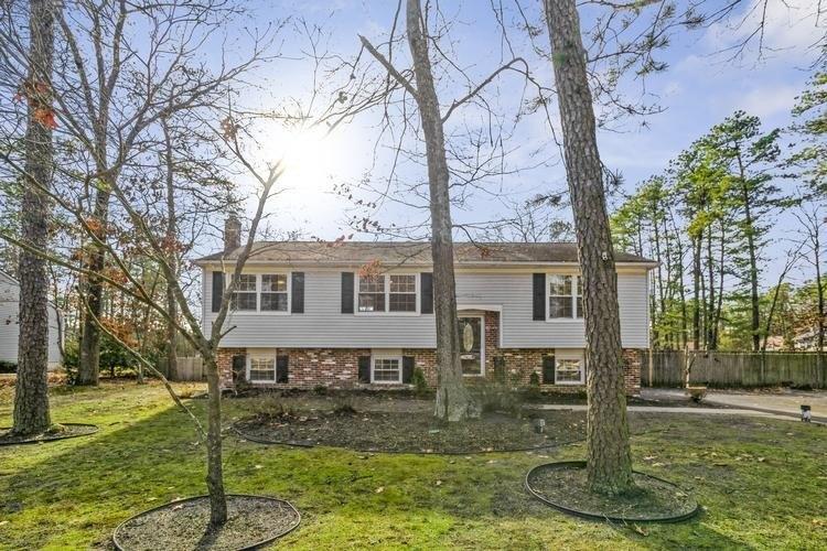 Willow Way, Atco, NJ 08004