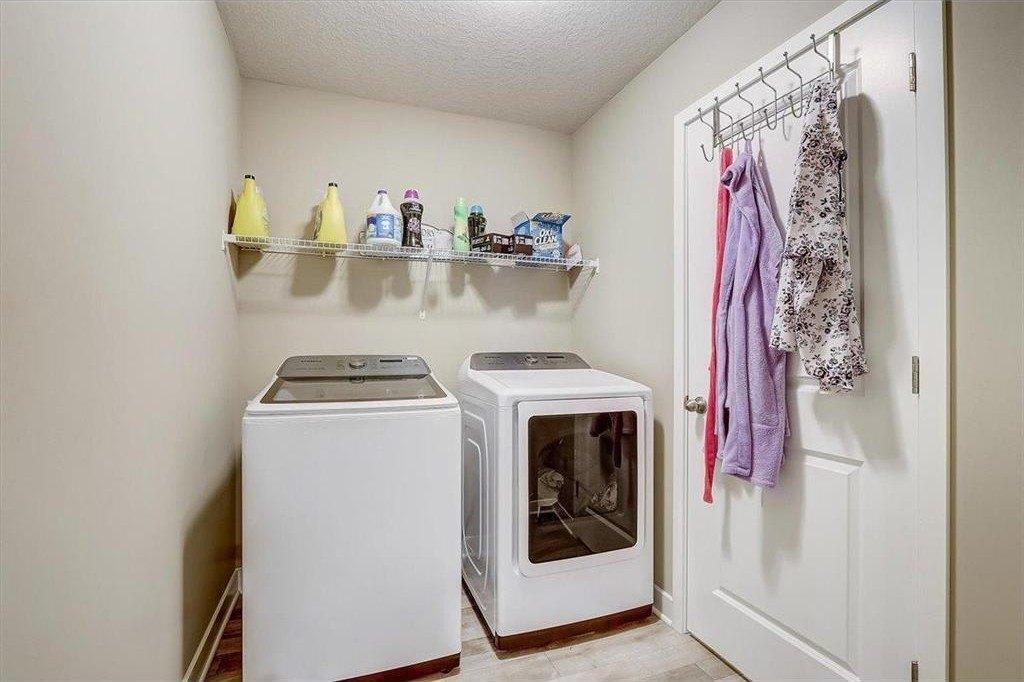 Genevieve Trl, Cottage Grove, MN 55016