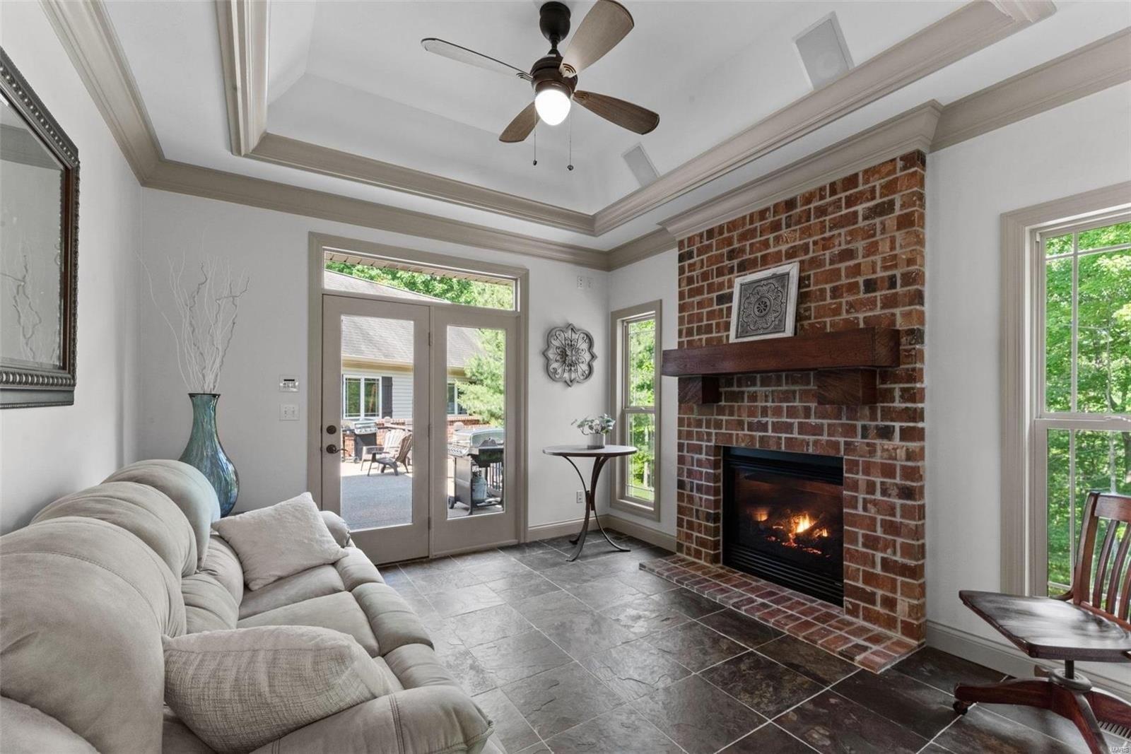 Crown Pointe Farms, Defiance, MO 63341