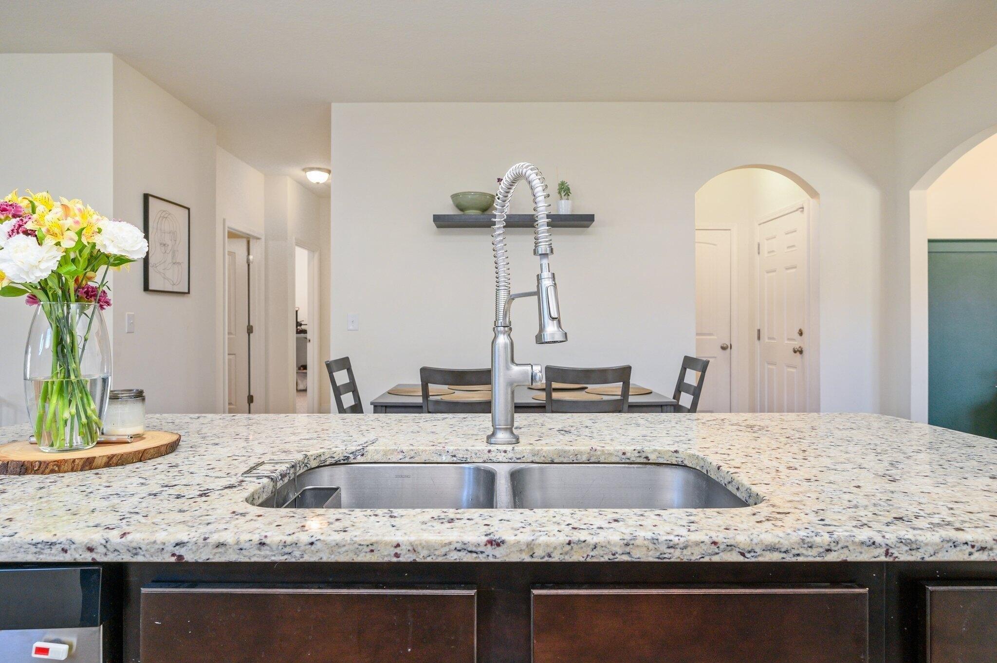 Teal St, Crestview, FL 32539