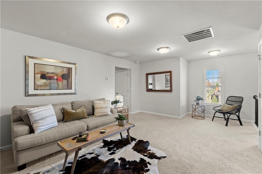Rivergreen Rd, Flowery Branch, GA 30542