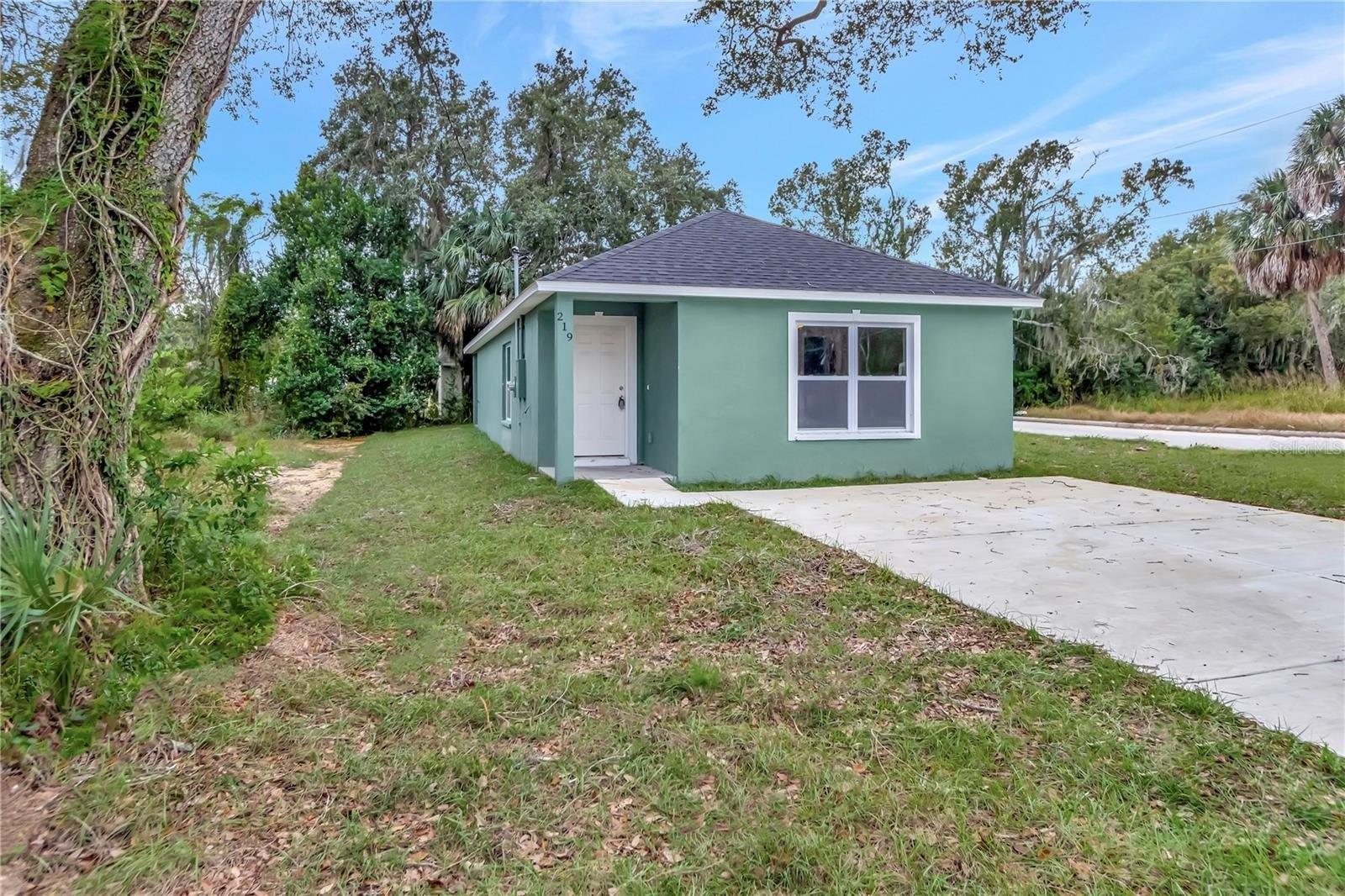 Dr J A Wiltshire Ave W, Lake Wales, FL 33853
