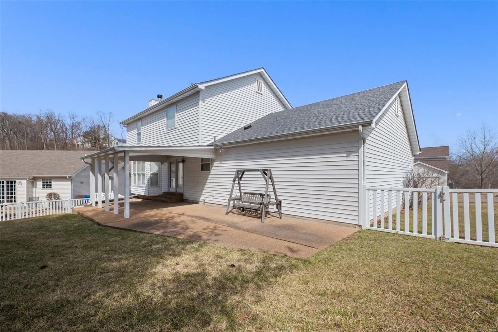 Winter Park Ct, Fenton, MO 63026