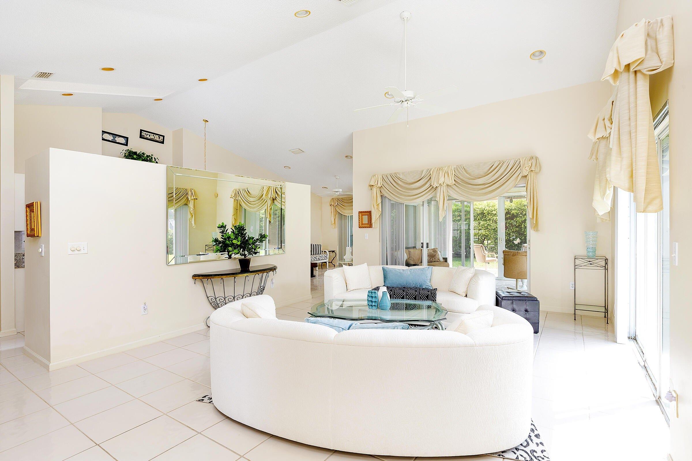 Golf Villas Dr, Boynton Beach, FL 33437