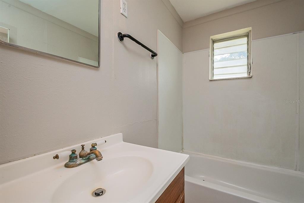W Highland St, Lakeland, FL 33815