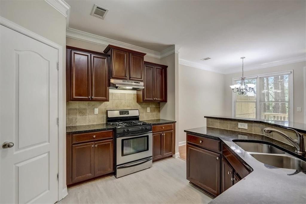 Oakbrook Lake Dr, Norcross, GA 30093