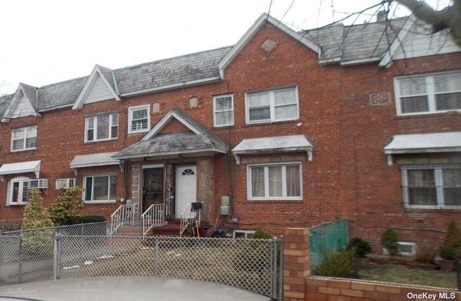 122nd St, South Ozone Park, NY 11420