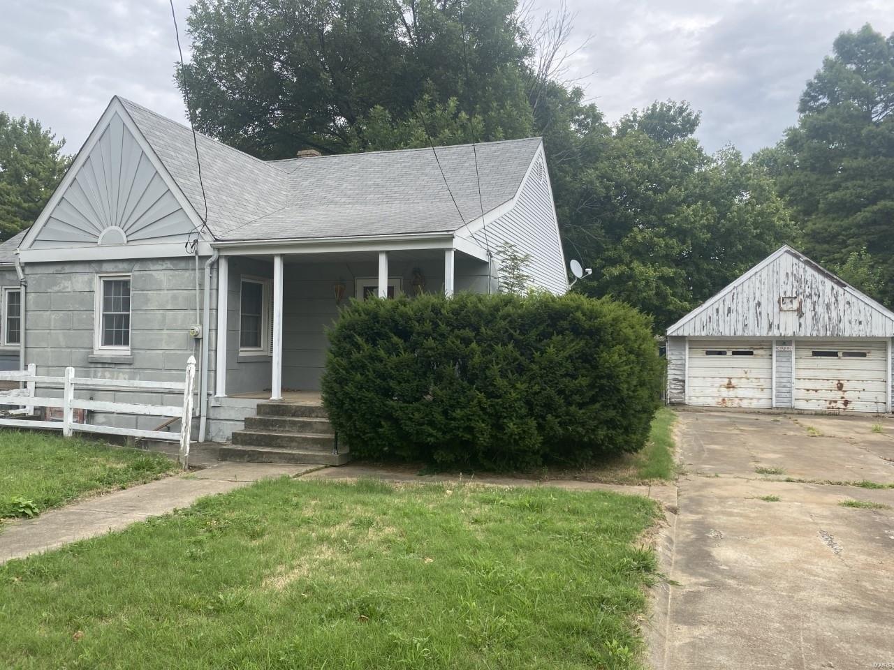 Collinsville Ave, Collinsville, IL 62234