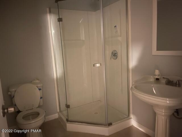 Fawn Rd, Pocono Lake, PA 18347