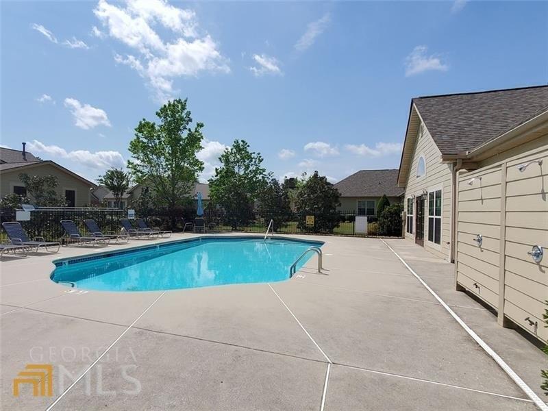 Silver Summit Dr Se, Conyers, GA 30094
