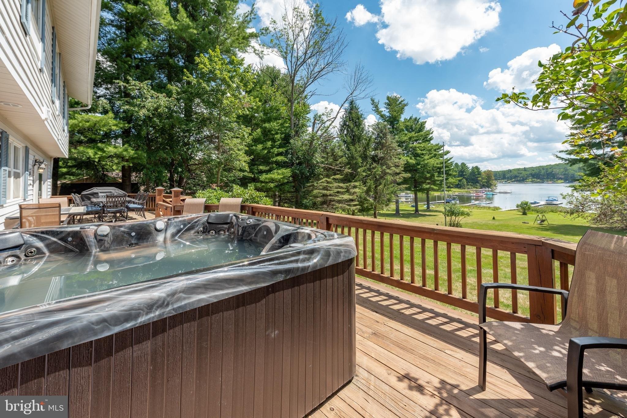 Paradise Point Rd, Oakland, MD 21550