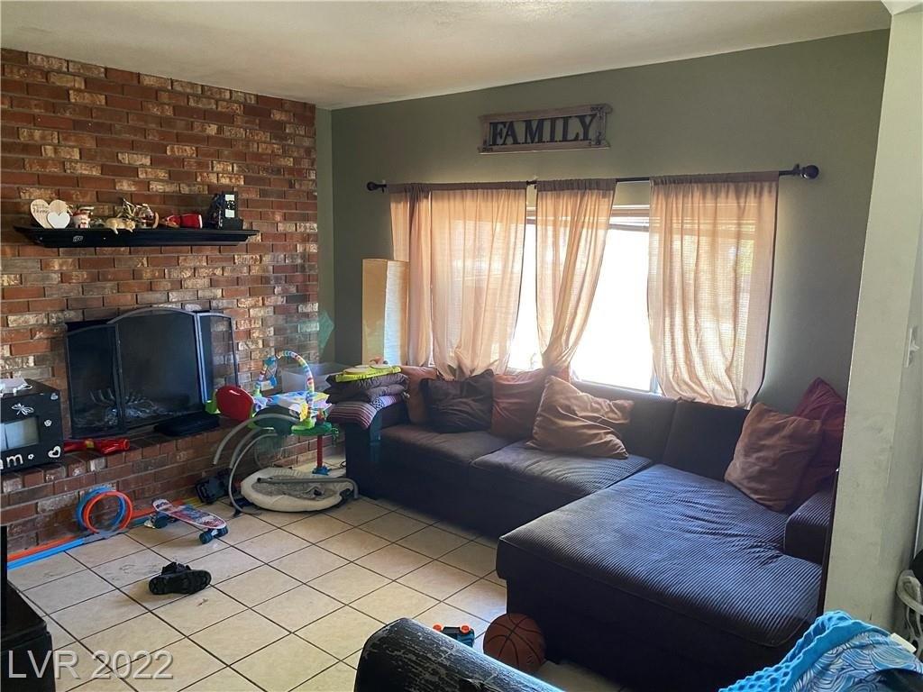 Estella Ave, Las Vegas, NV 89107