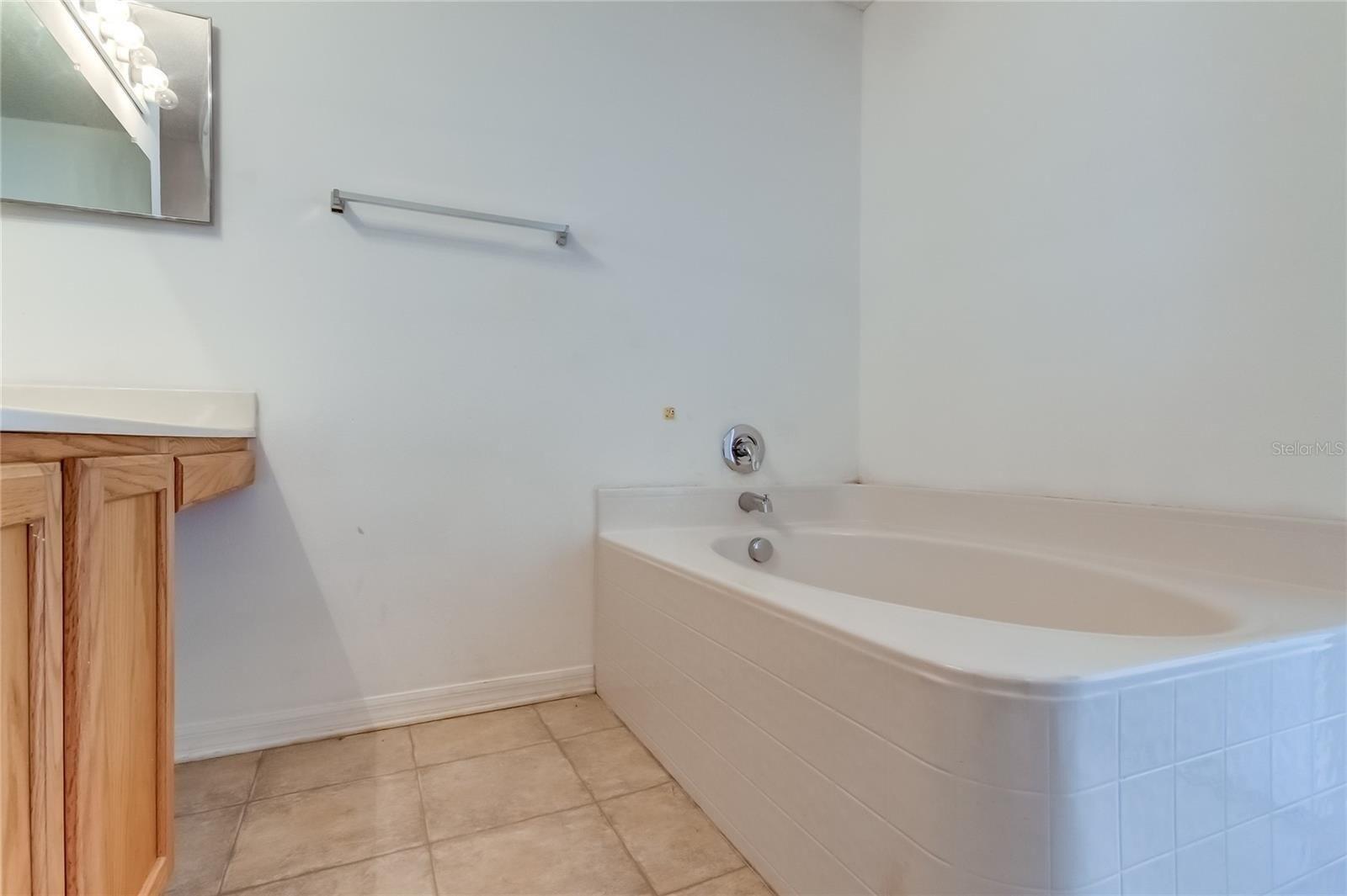Olive Hill Ln, Woodside, CA 94062