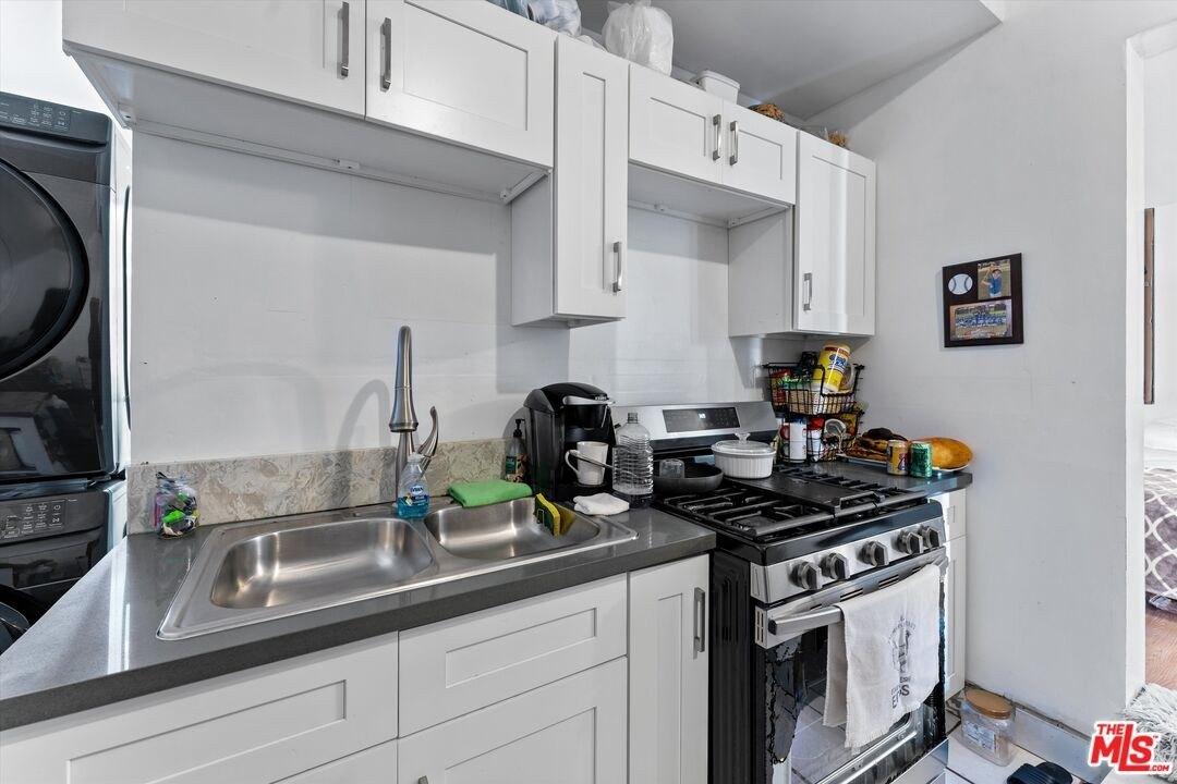 S Highland Ave, Los Angeles, CA 90016