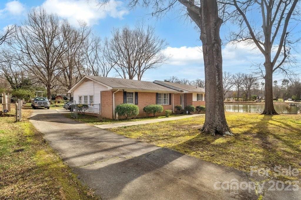 Dogwood Pl, Charlotte, NC 28212