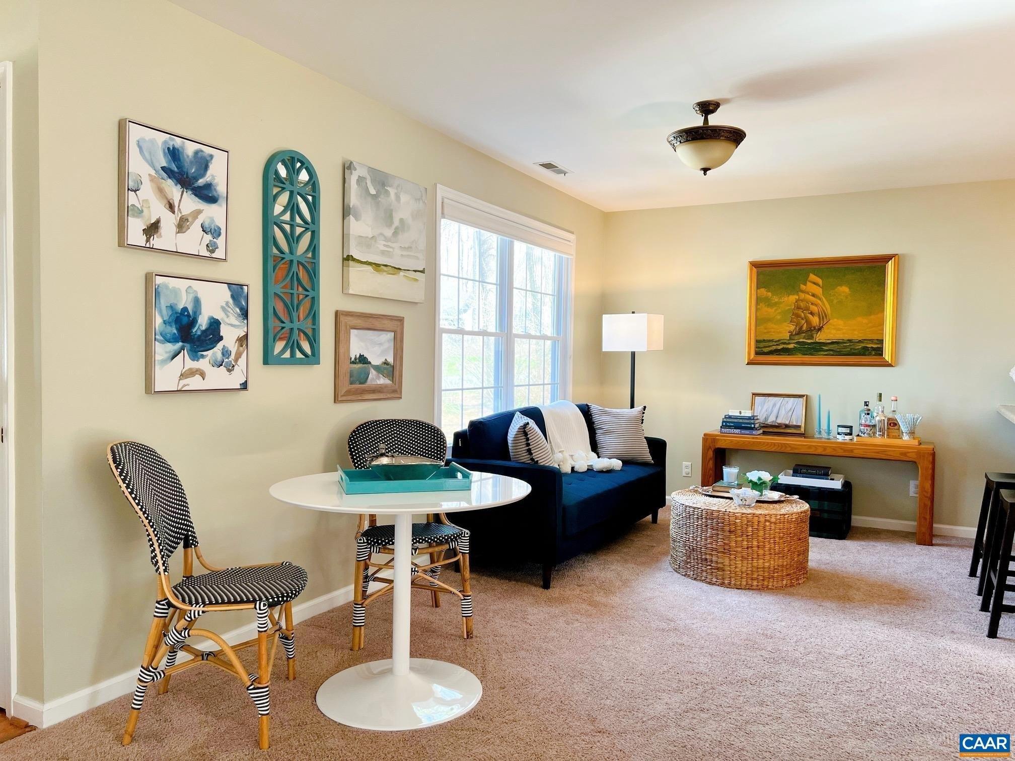 Blackthorn Ln, Charlottesville, VA 22902