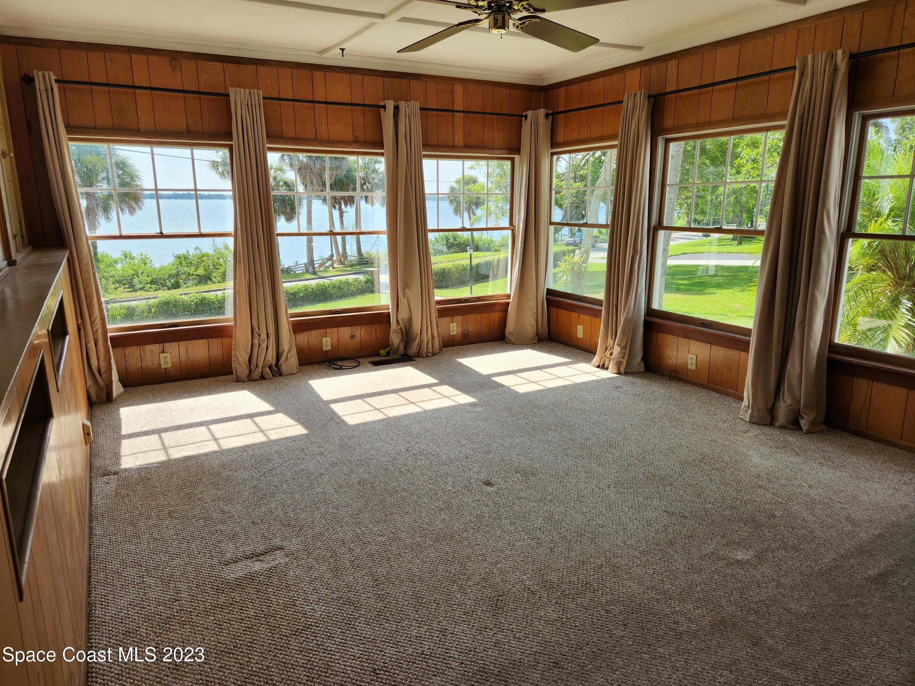 N Indian River Dr, Cocoa, FL 32922